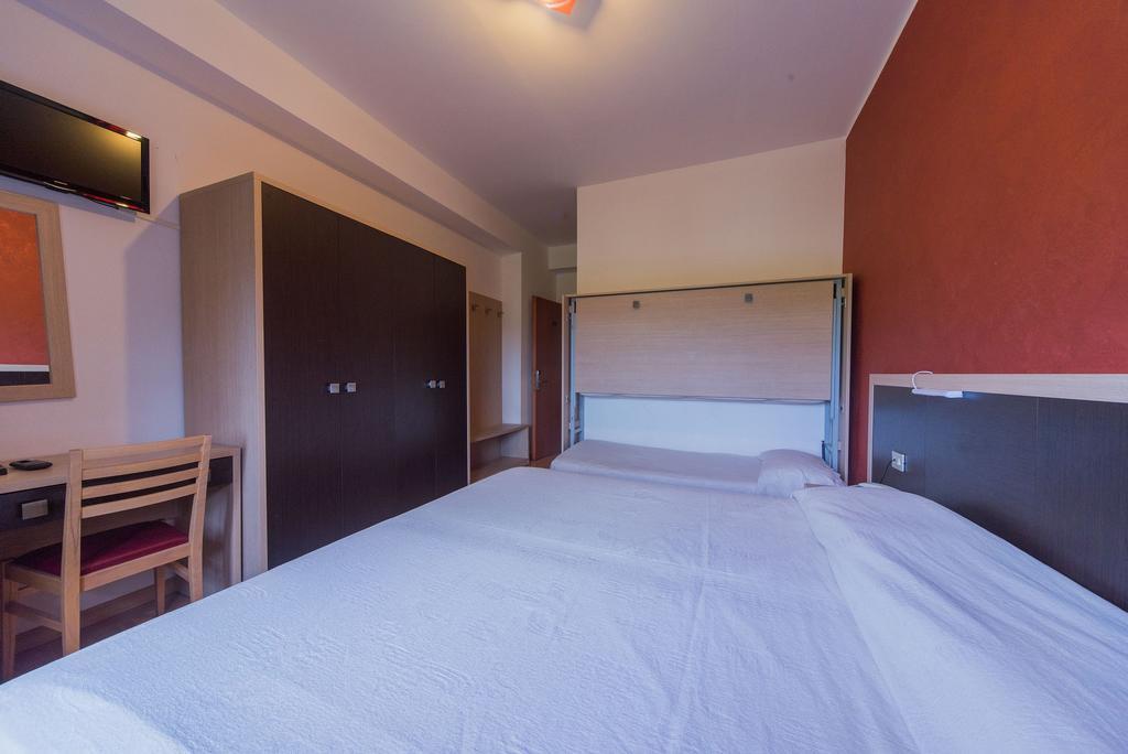Hotel Del Camerlengo Fara San Martino Habitación foto